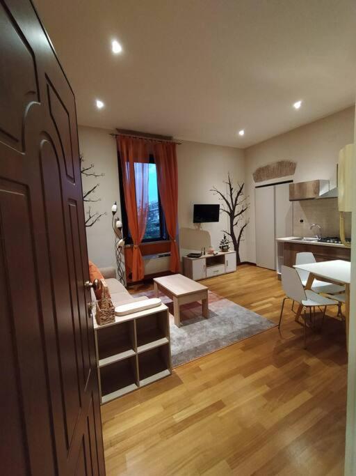 Appartement Casa Degli Alberi à Fiumicino Extérieur photo